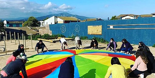 Buntes Tuch beim FSJ in Chile
