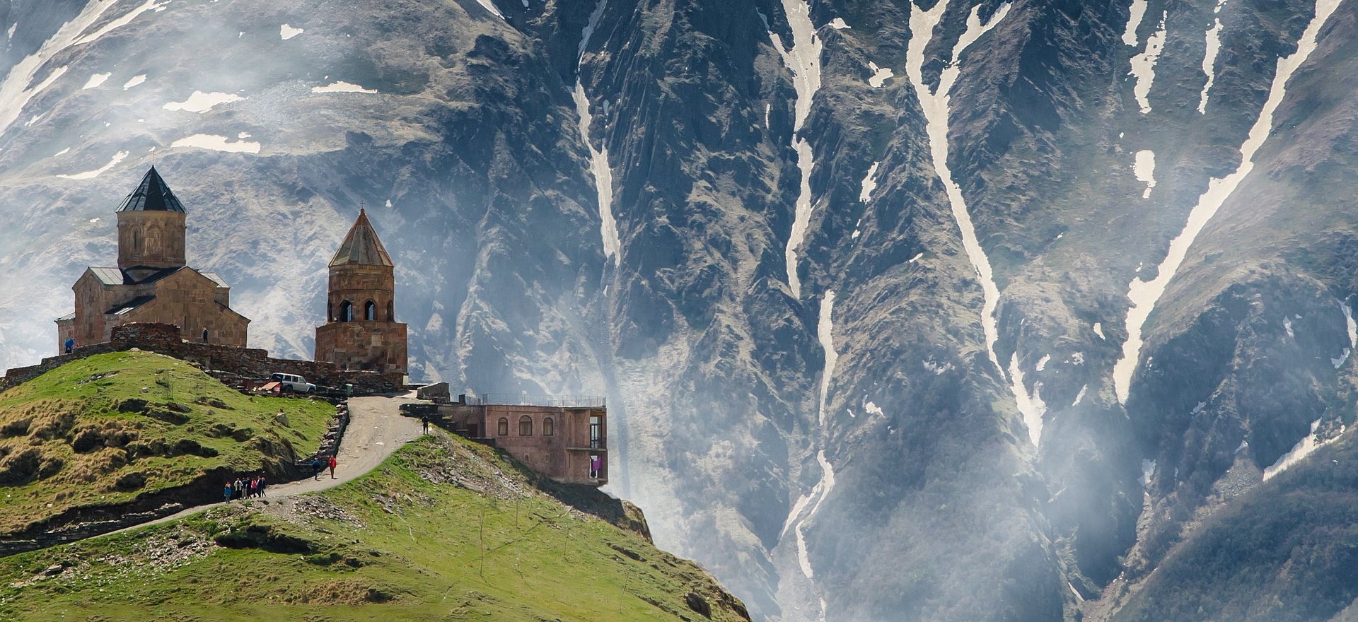 Burg vor Bergen beim FSJ in Georgien