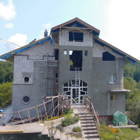 Waldorf school in Horodenka with new roof