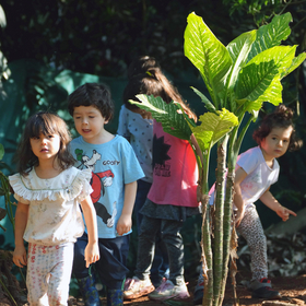 [Translate to Espanól:] Kinder einer Waldorfschule in Guatemala